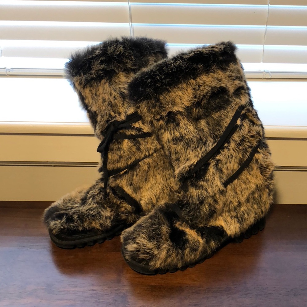 Fur boots Bebe